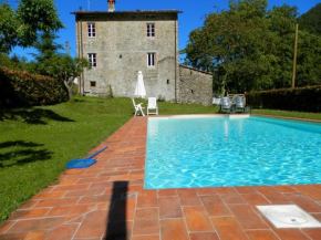 Dreamy Cottage in Trebbio with Swimming Pool Pescaglia